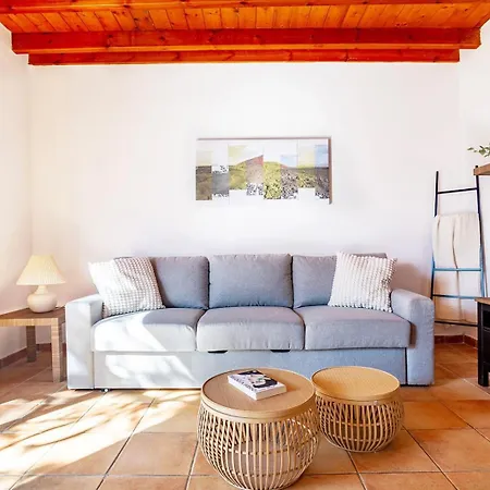 Casa Tagaide Apartment *